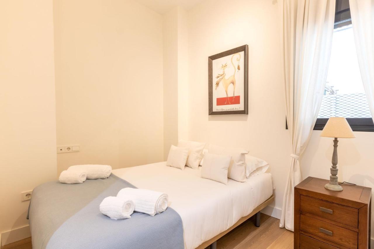 Angeles Santa Cruz Deluxe By Valcambre Apartment Seville Exterior photo