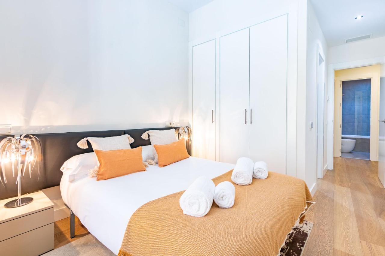 Angeles Santa Cruz Deluxe By Valcambre Apartment Seville Exterior photo